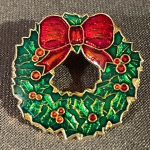 Vintage Christmas Wreath Brooch, Enameled, About 3/4” Diameter, Centennia 1979